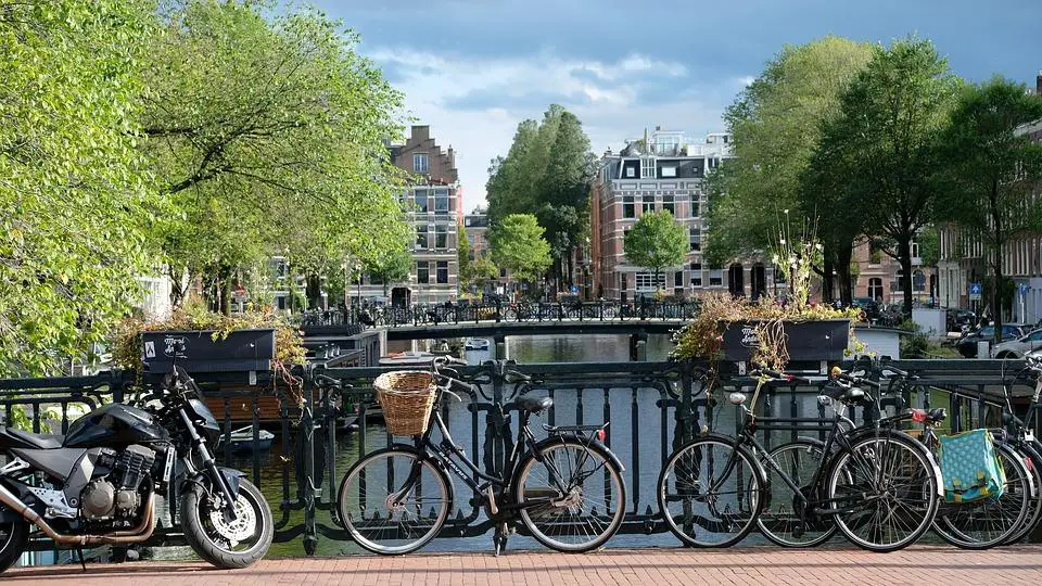 amsterdam canaux